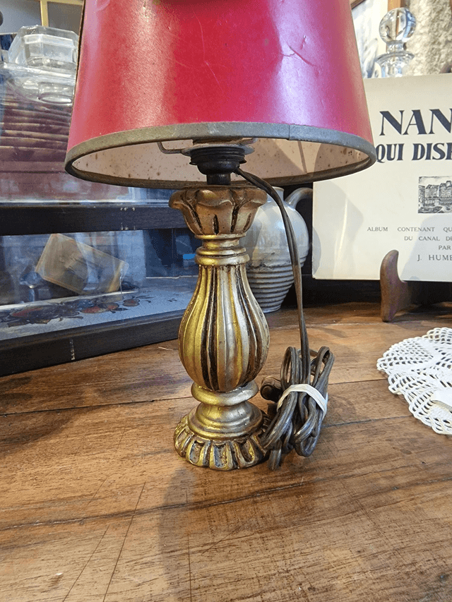 Petite lampe dorée vintage 