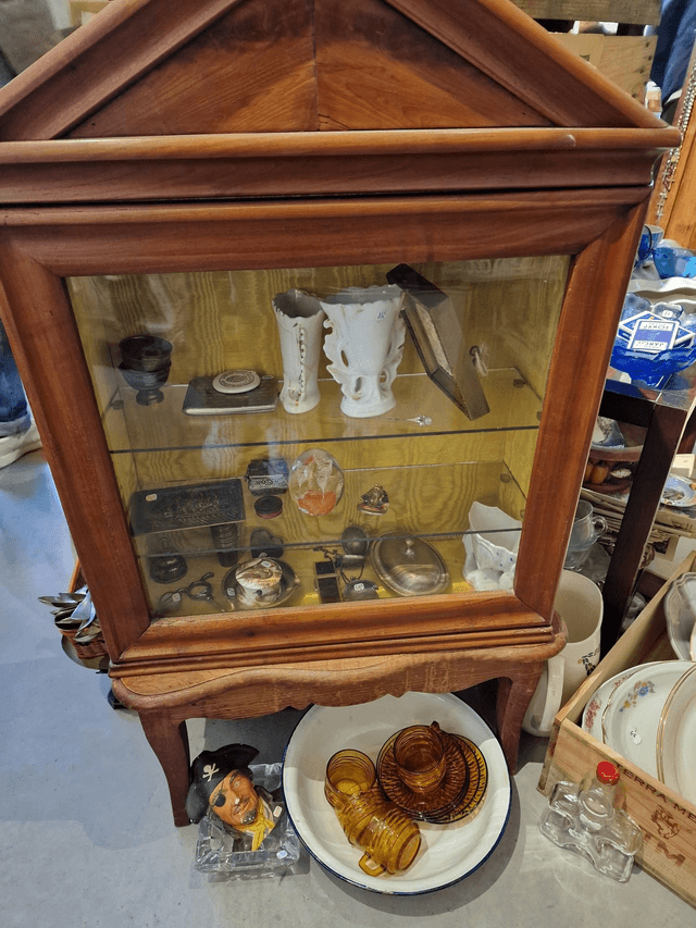 Vitrine 56×72cm