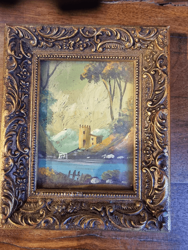 Petit tableau signé 